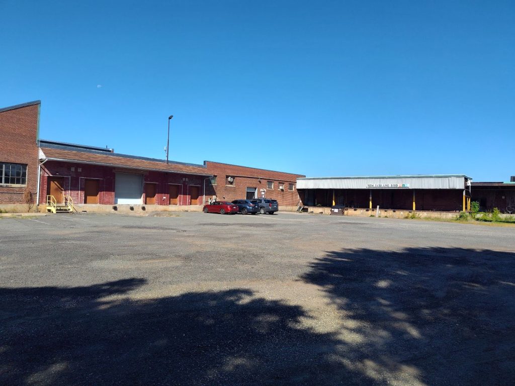 122 H Park Ave East Hartford ext 1 web
