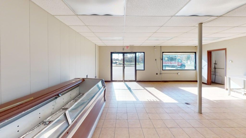 Front-Retail-Building-retail