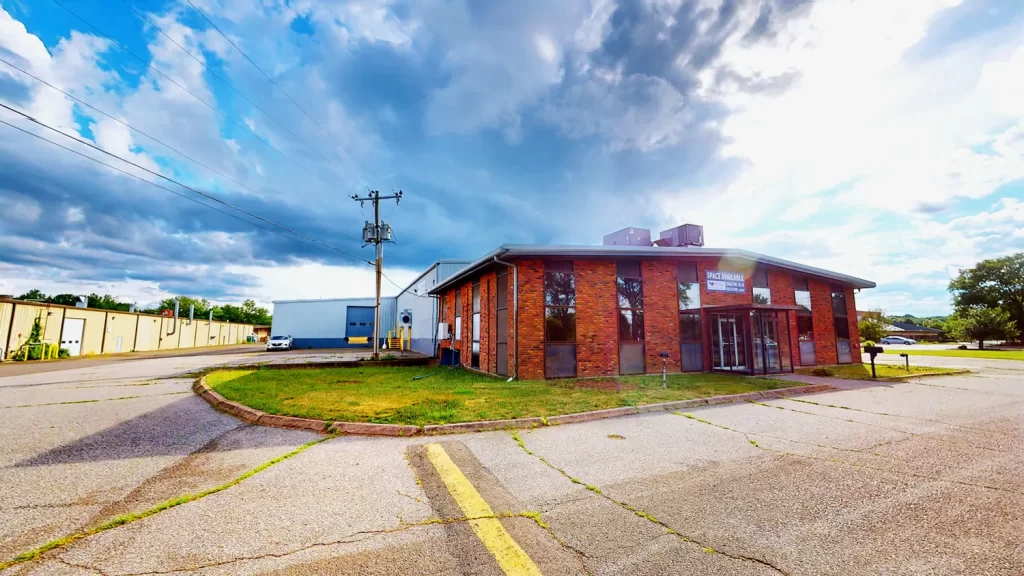 481 Sullivan Ave South Windsor-web